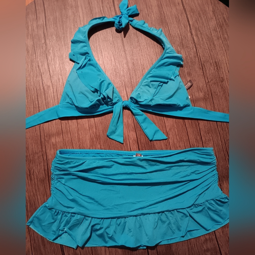 Kenneth Cole Reaction Bikini Size M/L